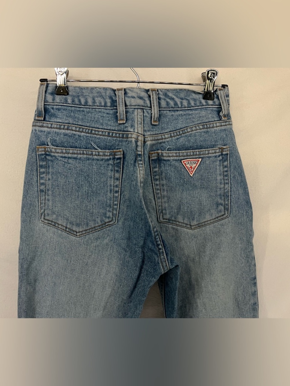 Vintage 90s Guess Light Wash High Waisted Style 1050 Denim Jeans Women’s Size 28 - Picture 4 of 8